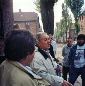 Auschwitz, 2001